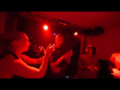 Techno rave in my flat – Home Rave 6.0